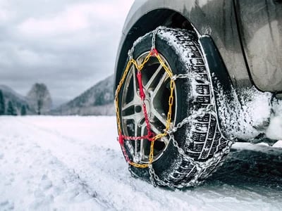 Welche Schneeketten für PKW sind selbstspannend und einfach zu montieren? Finde es heraus