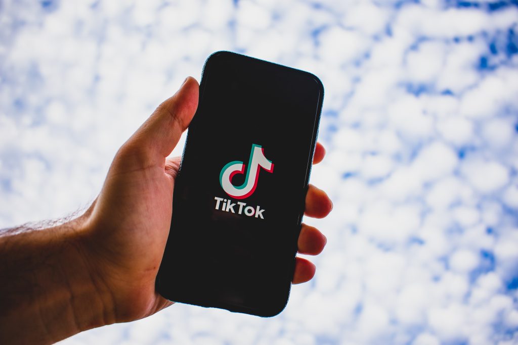 TikTok Aufrufe kaufen: So Erreichst Du Mehr Sichtbarkeit und Fan-Aufmerksamkeit